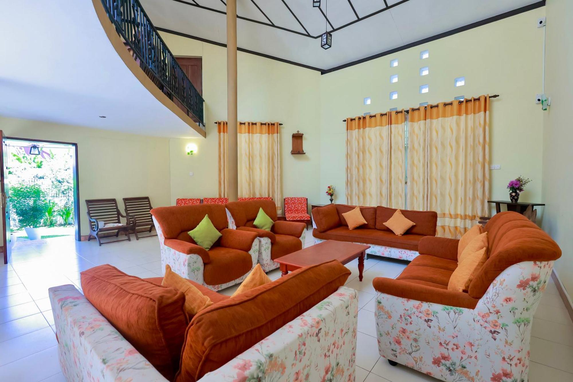 Limeshine - Airport Transit Hotels & Residences Katunayake Exterior photo