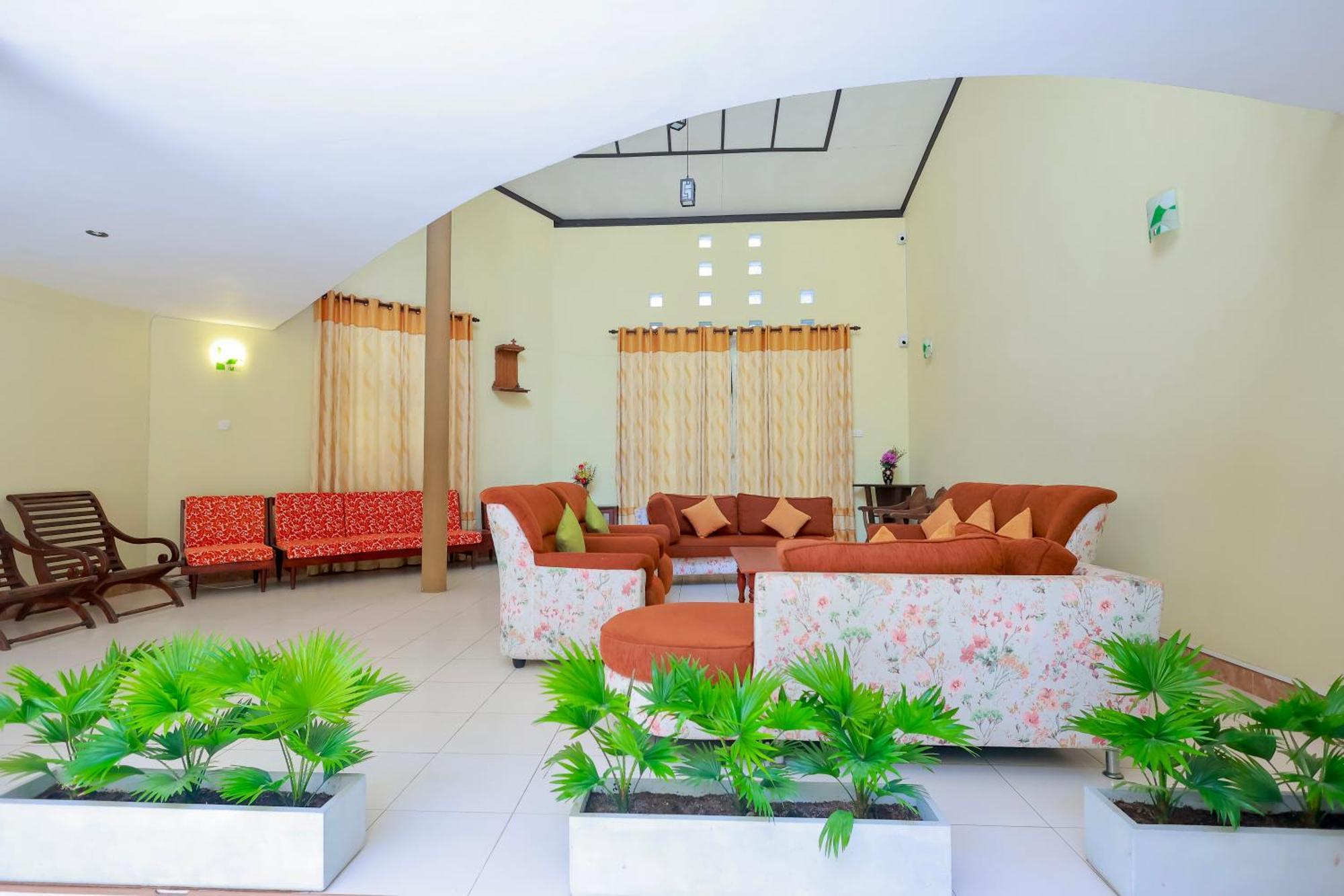 Limeshine - Airport Transit Hotels & Residences Katunayake Exterior photo